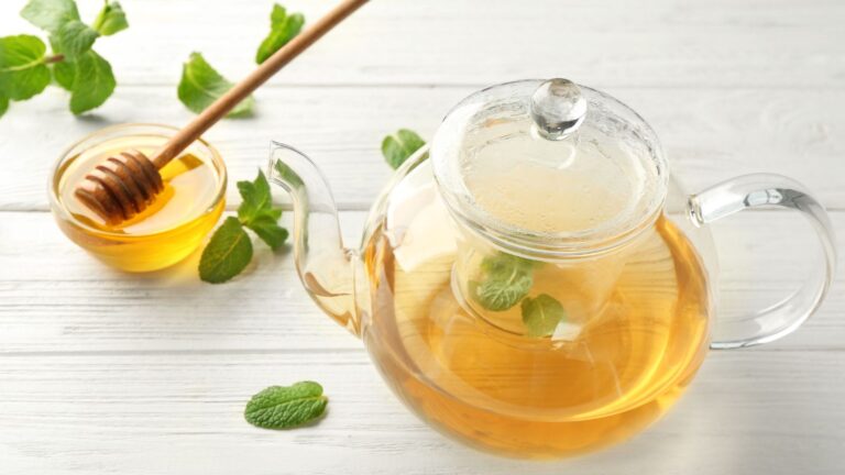 Turmeric Tea: A Golden Drink for Your Health
